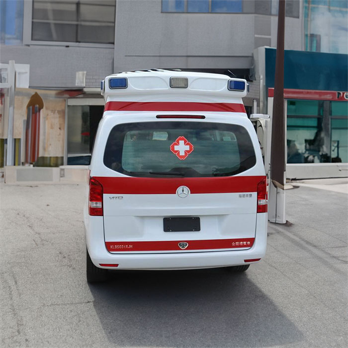 西宁私人救护车租赁电话号码