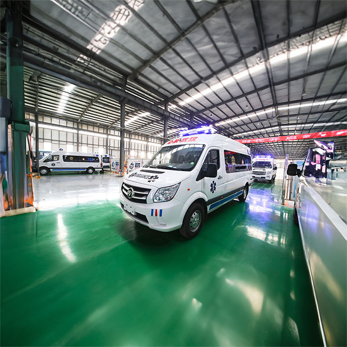 西宁租赁私人救护车电话号码