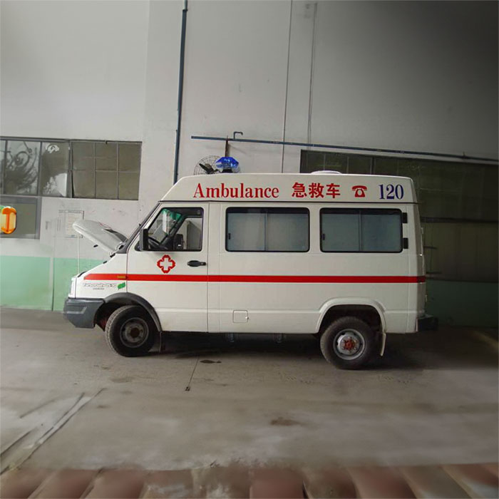 西宁私人救护车租赁联系方式