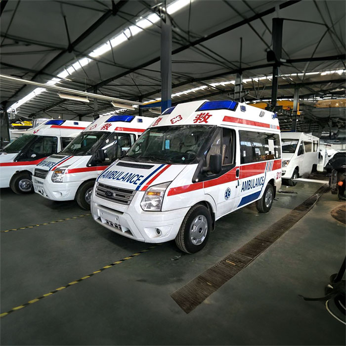 西宁出租救护车电话