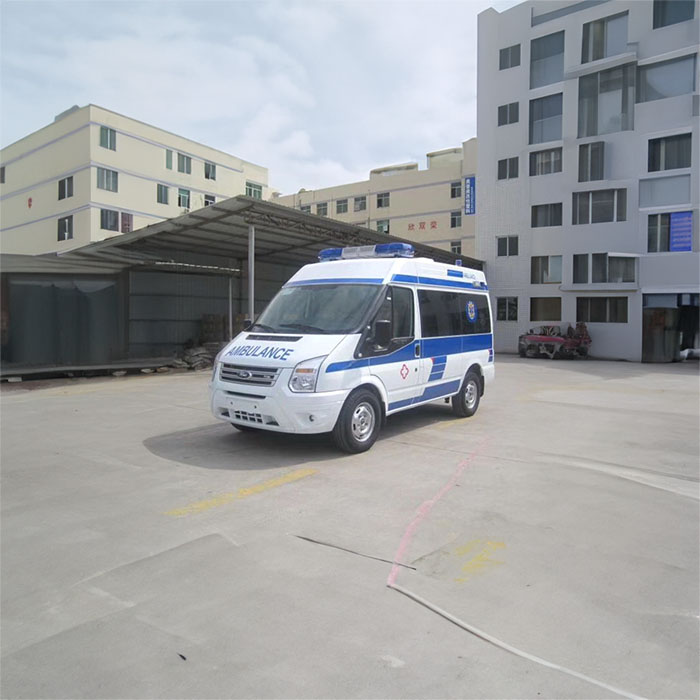 西宁救护车租赁联系方式