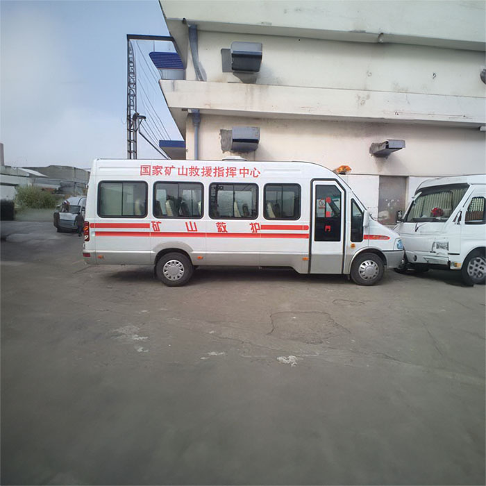 西宁出租救护车联系方式