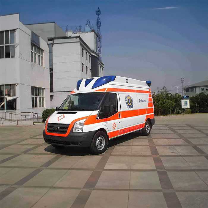 西宁私人救护车租车多少钱