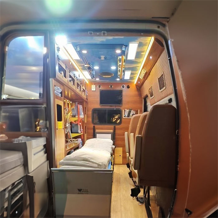 西宁租赁救护车联系电话