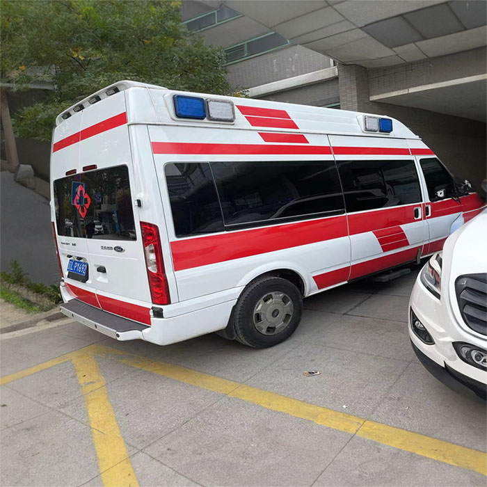 西宁急救车租车多少钱