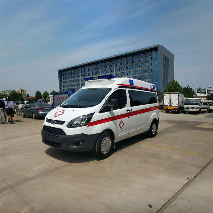 西宁私人救护车租车收费标准