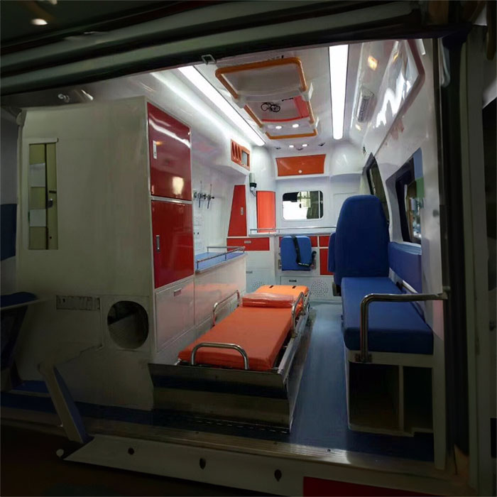 西宁私人救护车租车收费