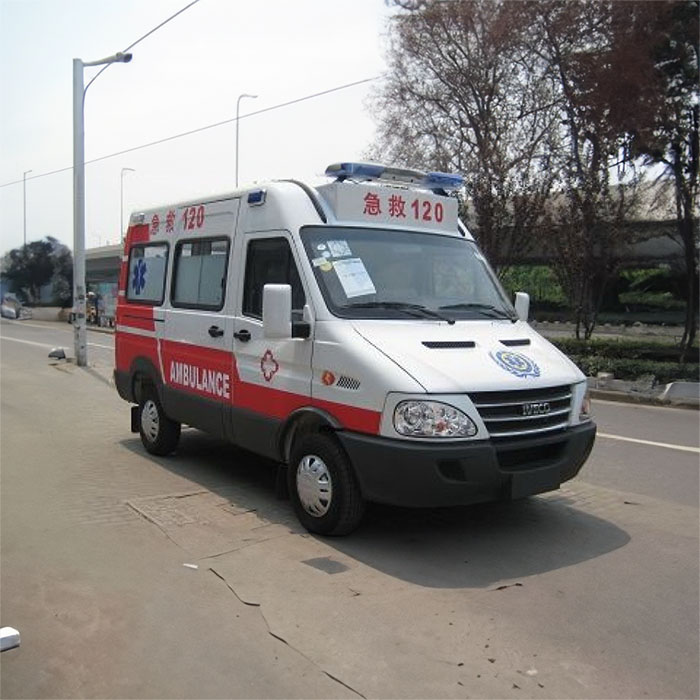 西宁救护车租赁