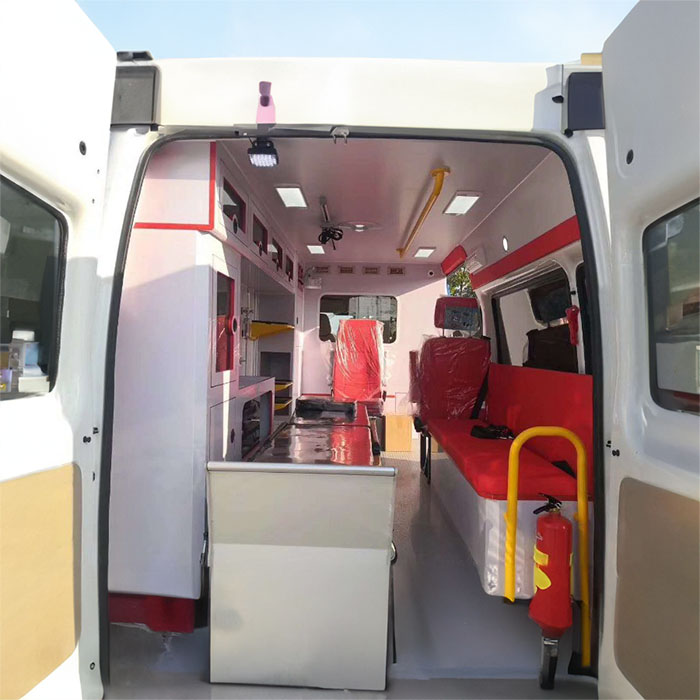 西宁租赁私人救护车电话