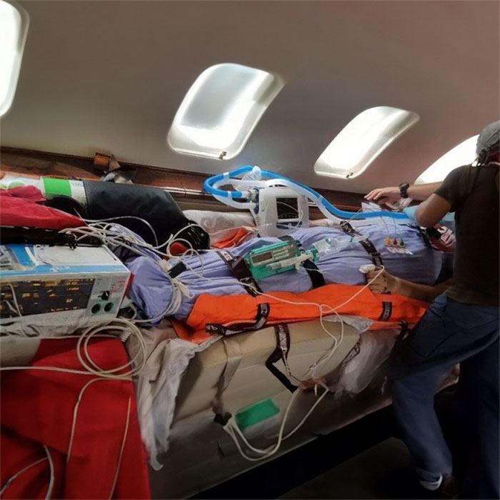 西宁私人救护车租车电话