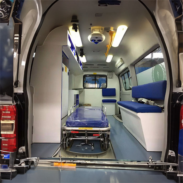 西宁私人救护车出租费用