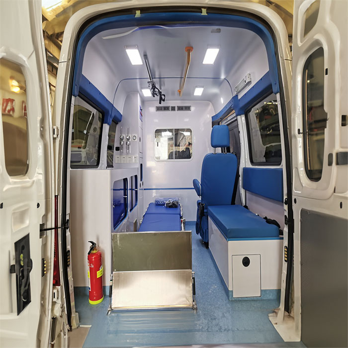 西宁救护车租车费用