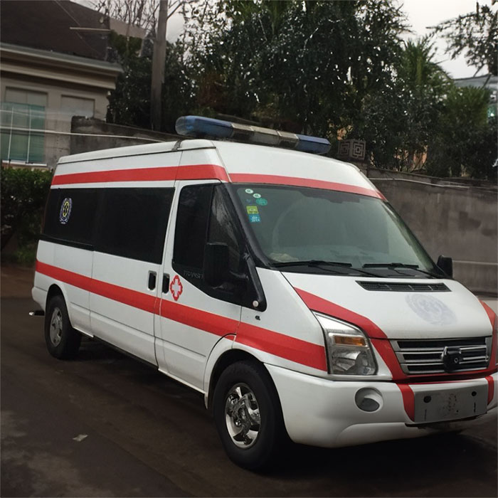 西宁私人救护车租车费用