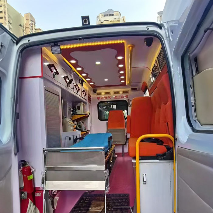 西宁救护车租赁费用