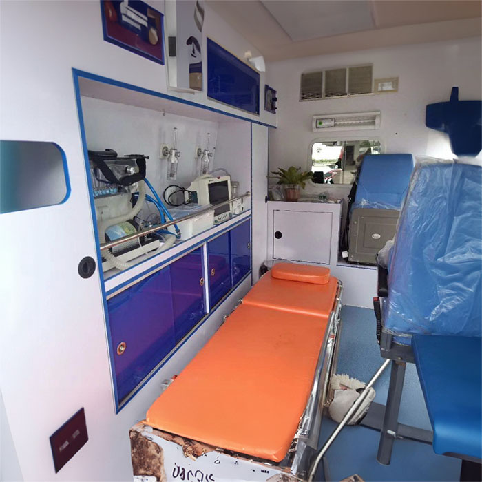 西宁私人救护车租车电话