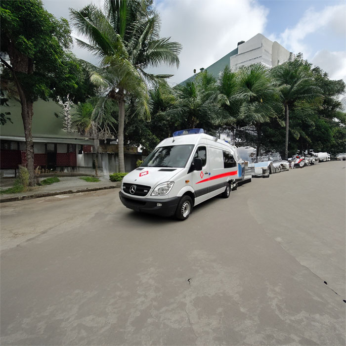 西宁私人救护车租赁费用