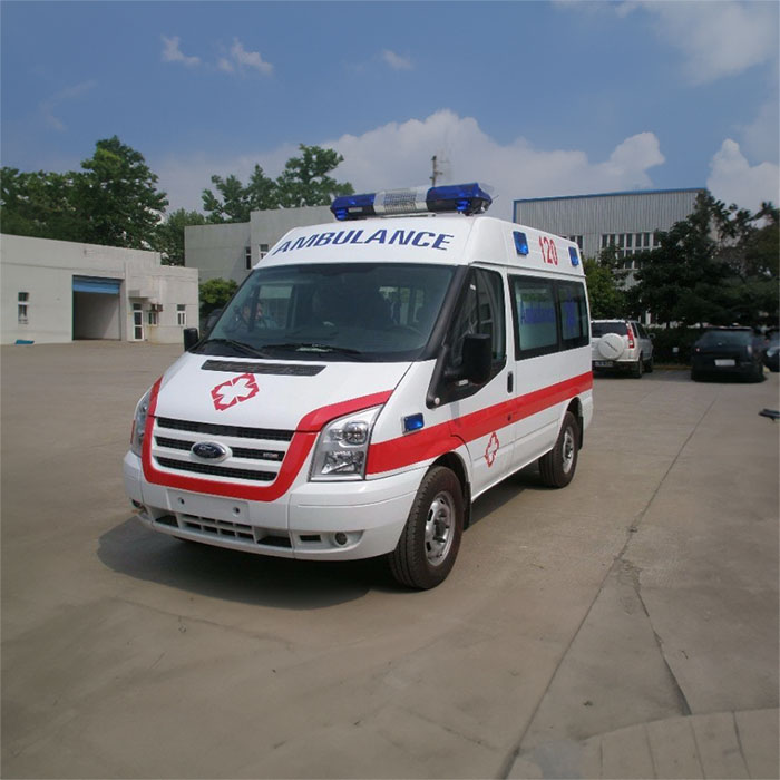 西宁急救车出租联系电话