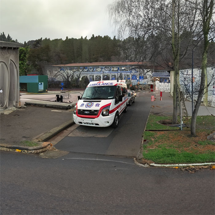 西宁出租急救车电话号码