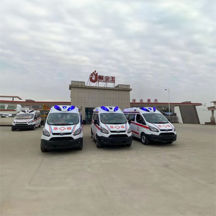 西宁救护车租车费用