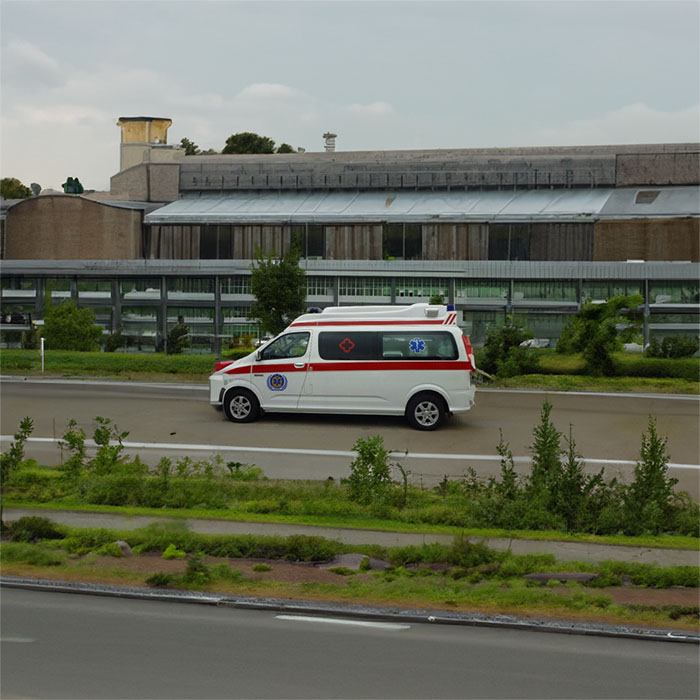 西宁急救车租车费用