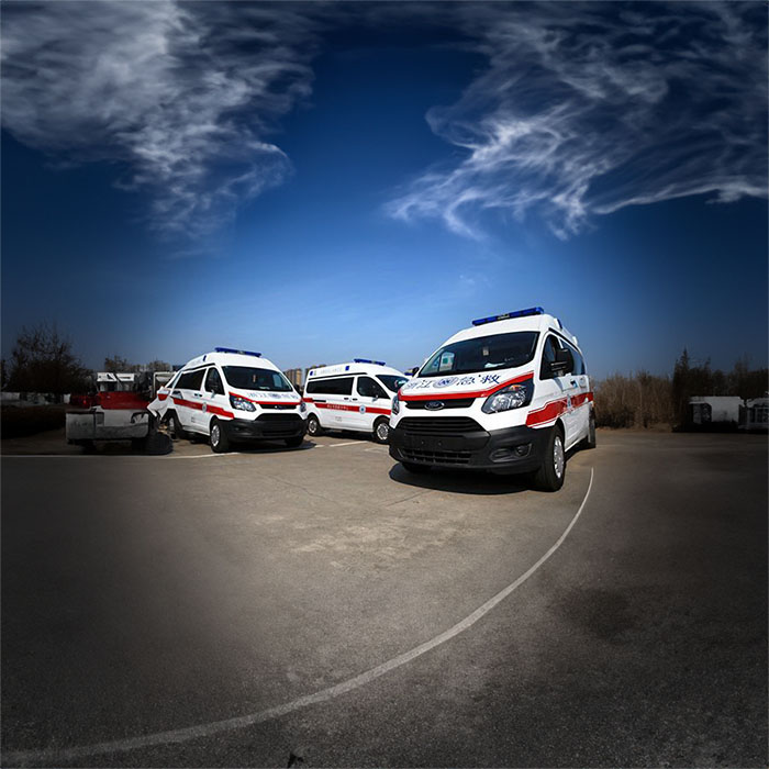 西宁救护车租赁电话