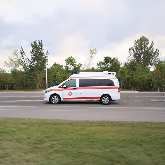 西宁出租急救车电话