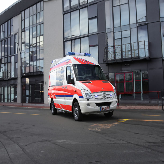 西宁出租私人救护车联系方式