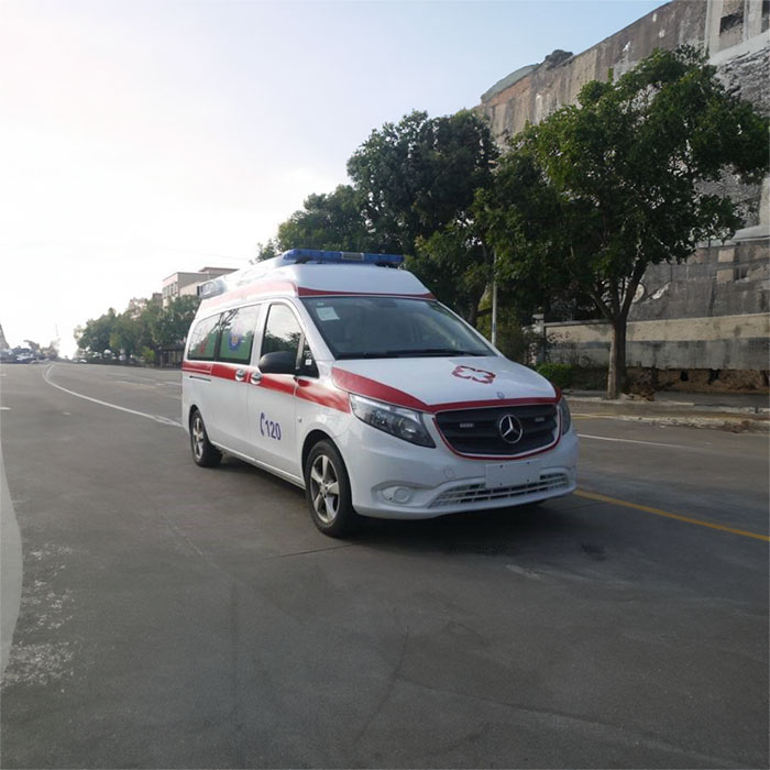 西宁救护车租赁