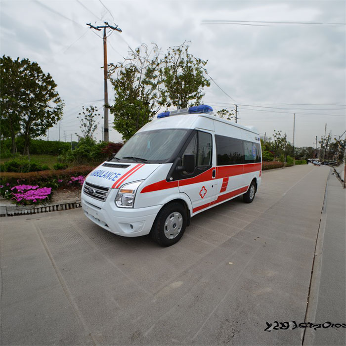 西宁出租私人救护车联系方式