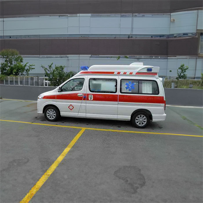 西宁租赁救护车电话号码