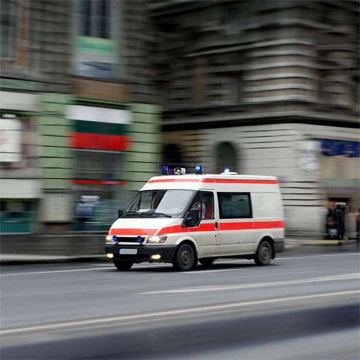 西宁私人救护车出租费用