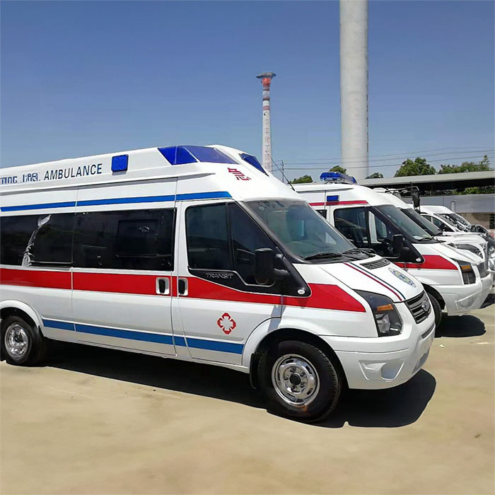 西宁私人救护车出租多少钱