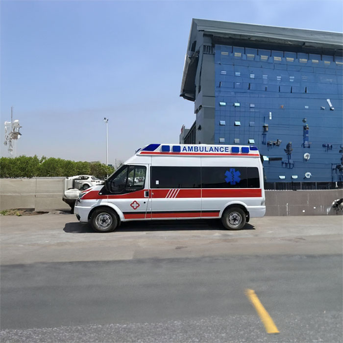 西宁出租急救车联系电话