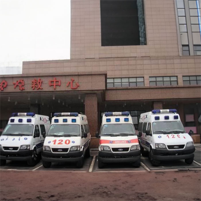 西宁私人救护车出租收费