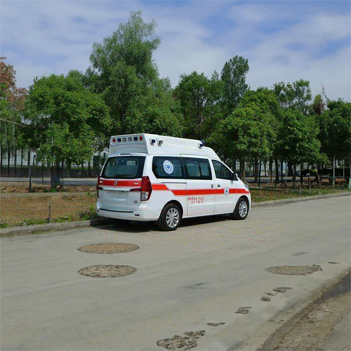 西宁出租私人救护车联系电话