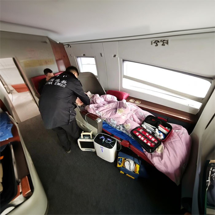 西宁出租急救车电话号码