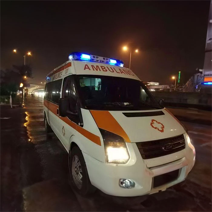 西宁租赁救护车联系电话