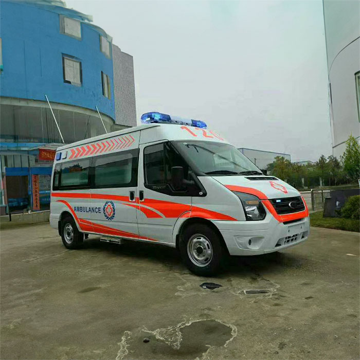 西宁救护车出租费用