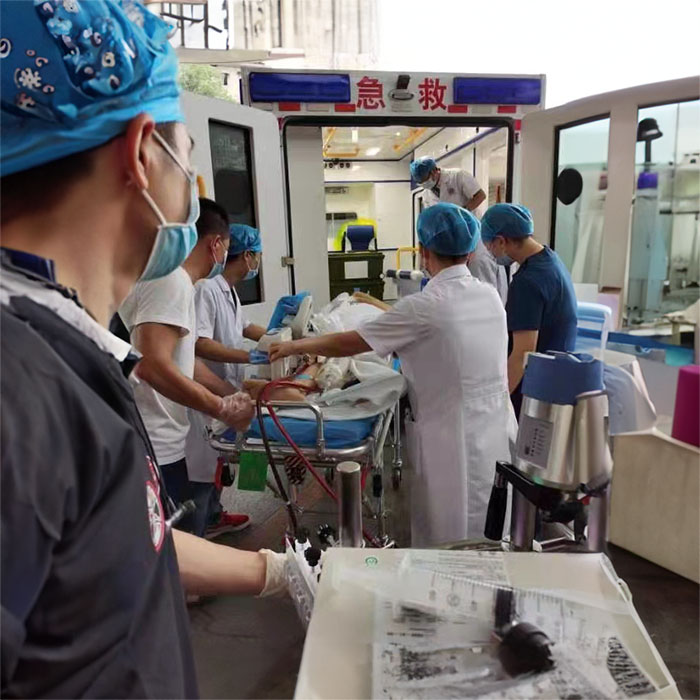 西宁急救车租赁联系电话