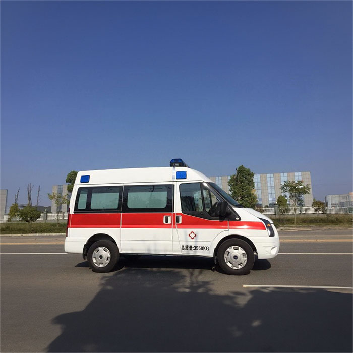 西宁私人救护车租车电话