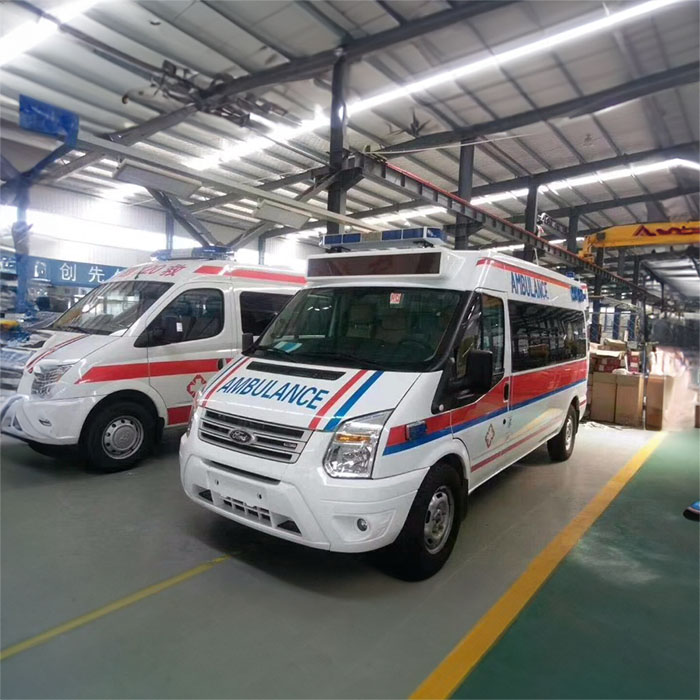 西宁出租急救车电话