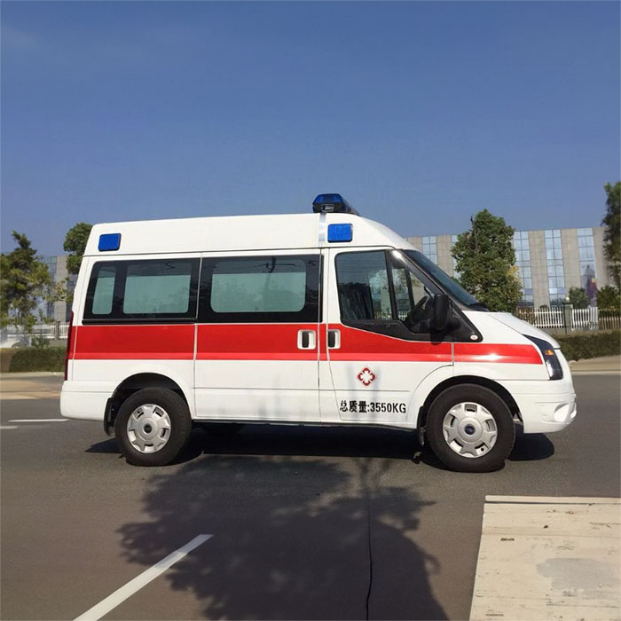 西宁租赁救护车联系电话