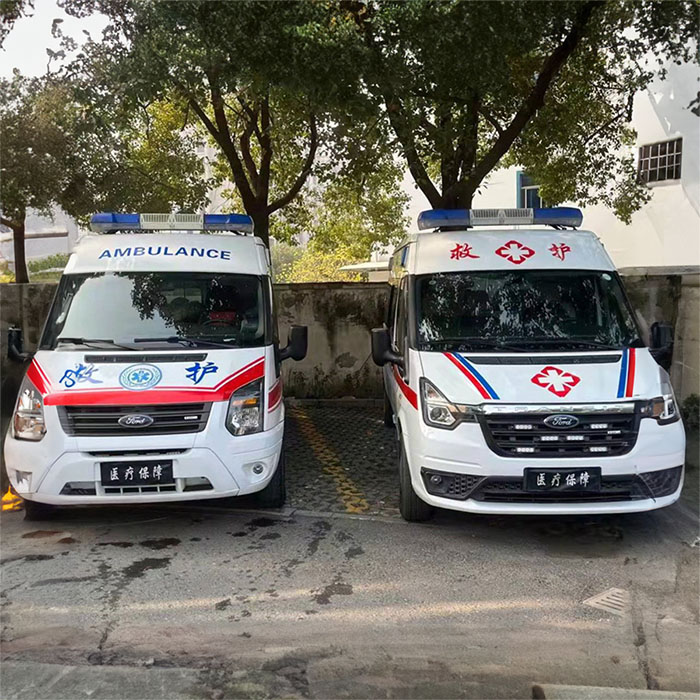 西宁私人救护车租赁电话