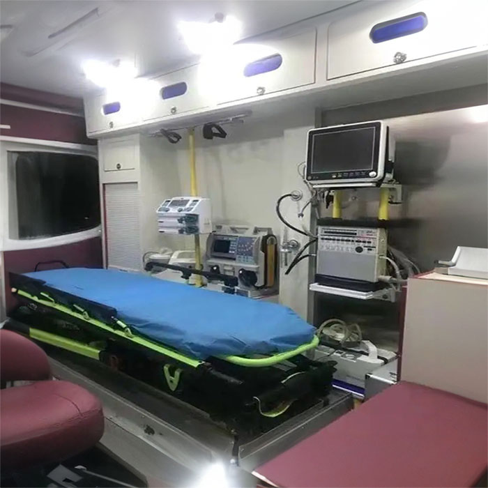 西宁租赁私人救护车电话号码