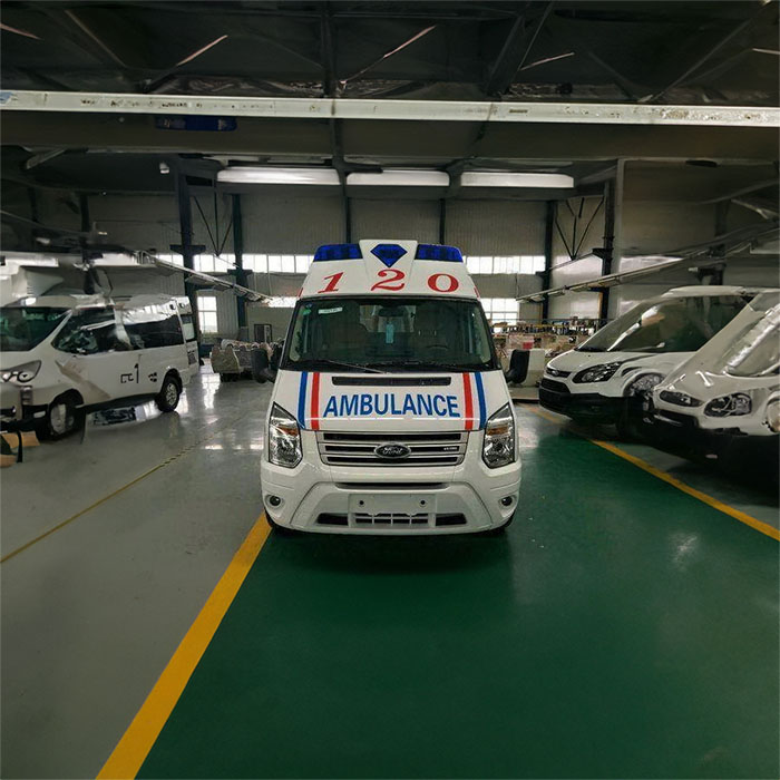 西宁救护车租赁联系电话