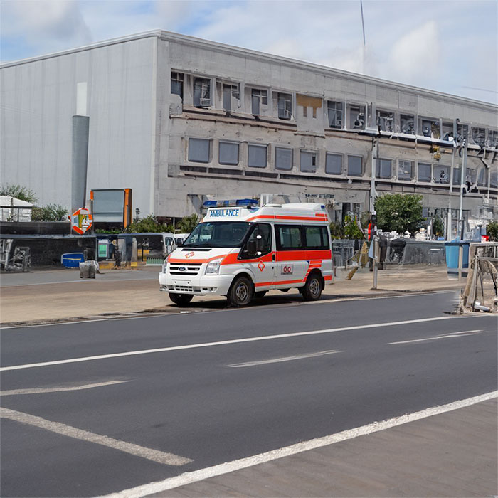 西宁租赁救护车电话号码