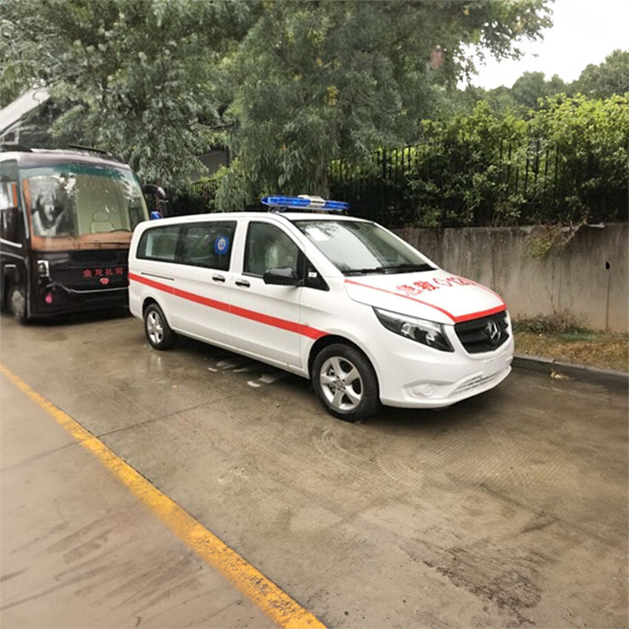 西宁出租私人救护车联系电话