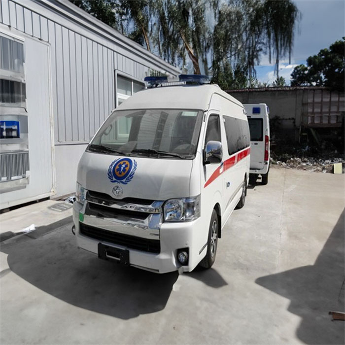 西宁租赁私人救护车联系方式