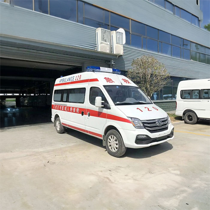 西宁租赁私人救护车电话号码