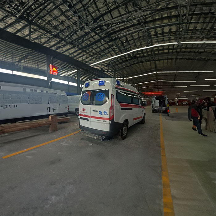 哪里能找到私人救护车出租电话?租一辆救护车回家费用多少?